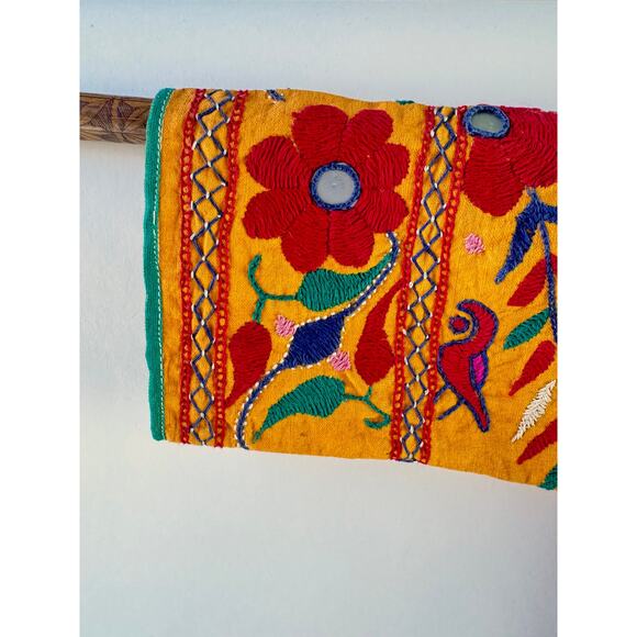 Vintage 90's Indian Traditional Mirrored Choli Tribal Banjara Gypsy Dance Top - Picture 4 of 4